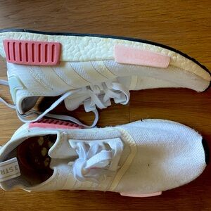 Adidas NMD rose